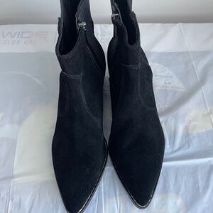 Gazzi Donald Pliner Bootie